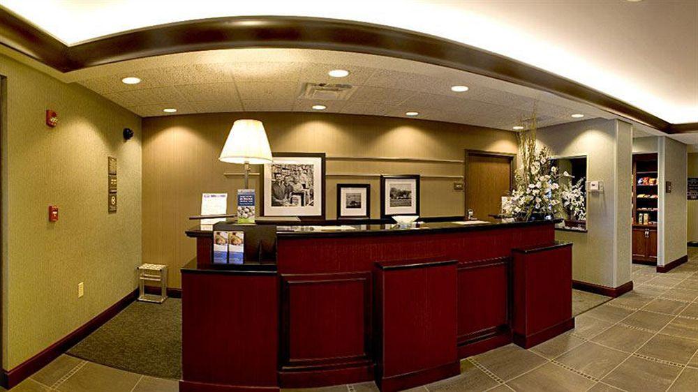 Hampton Inn Варшава Екстер'єр фото