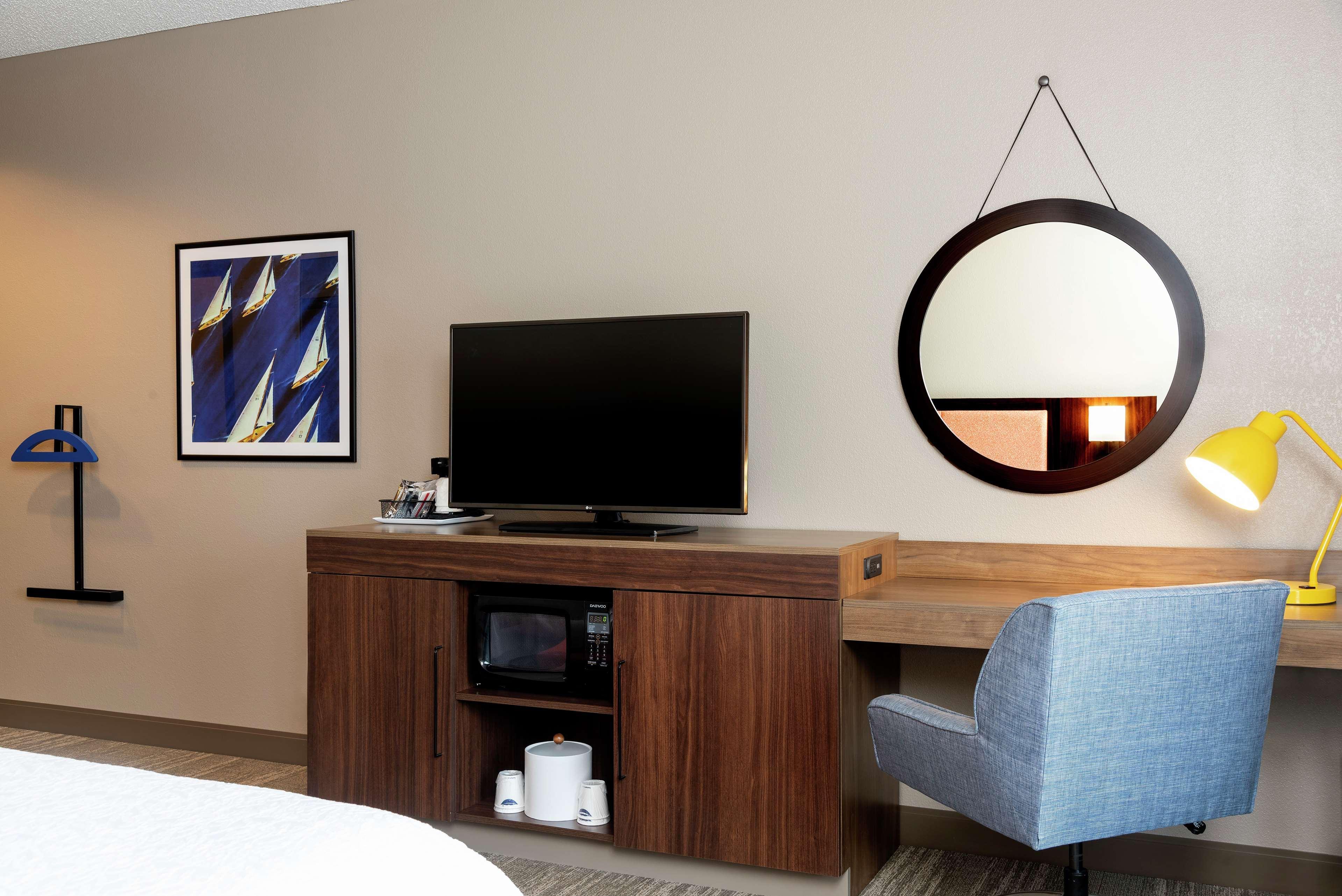 Hampton Inn Варшава Екстер'єр фото