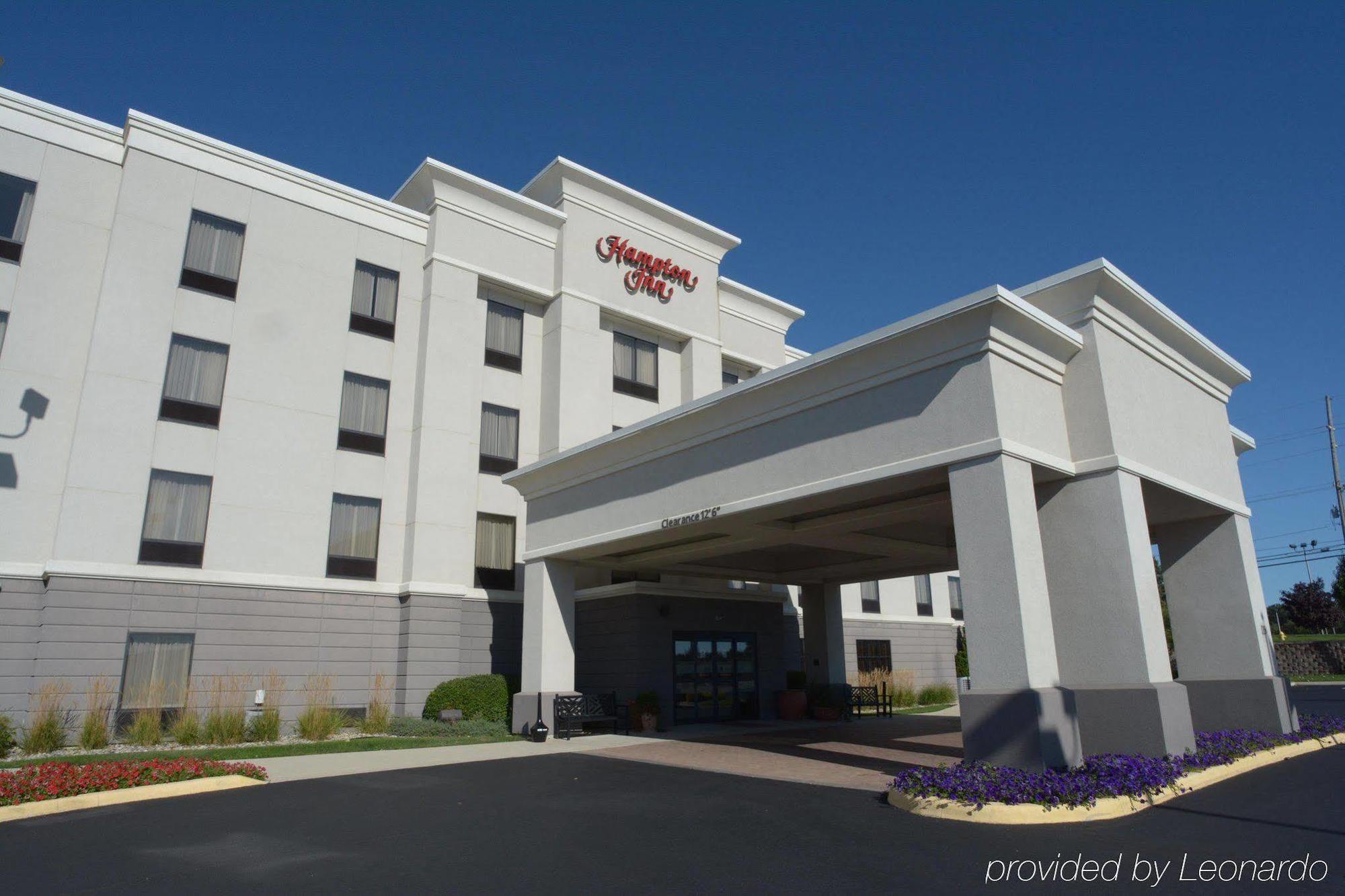 Hampton Inn Варшава Екстер'єр фото
