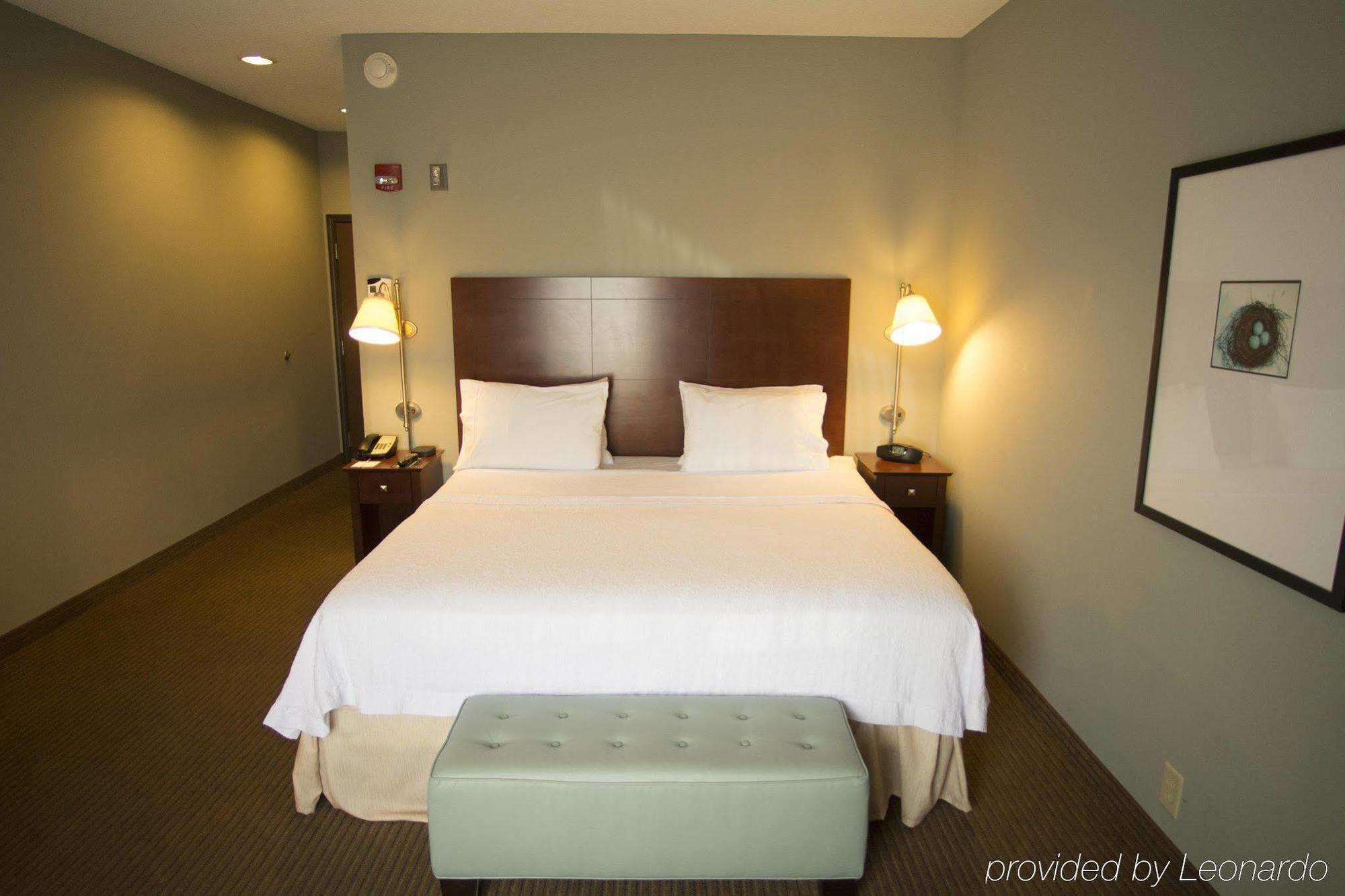 Hampton Inn Варшава Екстер'єр фото